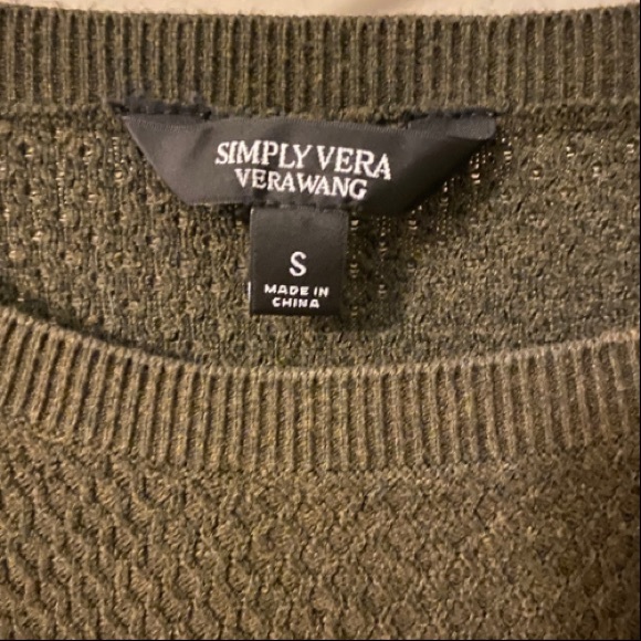 Olive Vera Wang adjustable sleeve sweater - Picture 3 of 4
